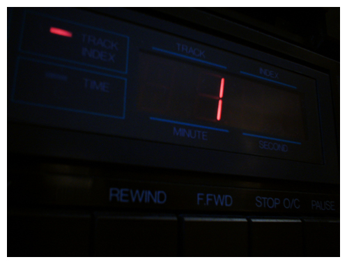 sound - cd player fron 1988, it even plays cdr's to my amazement